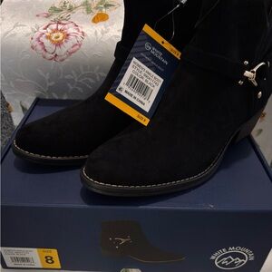 NWT White Mountain Size 8 Black Women's Faux Suede Zip-Up Ankle Boot
